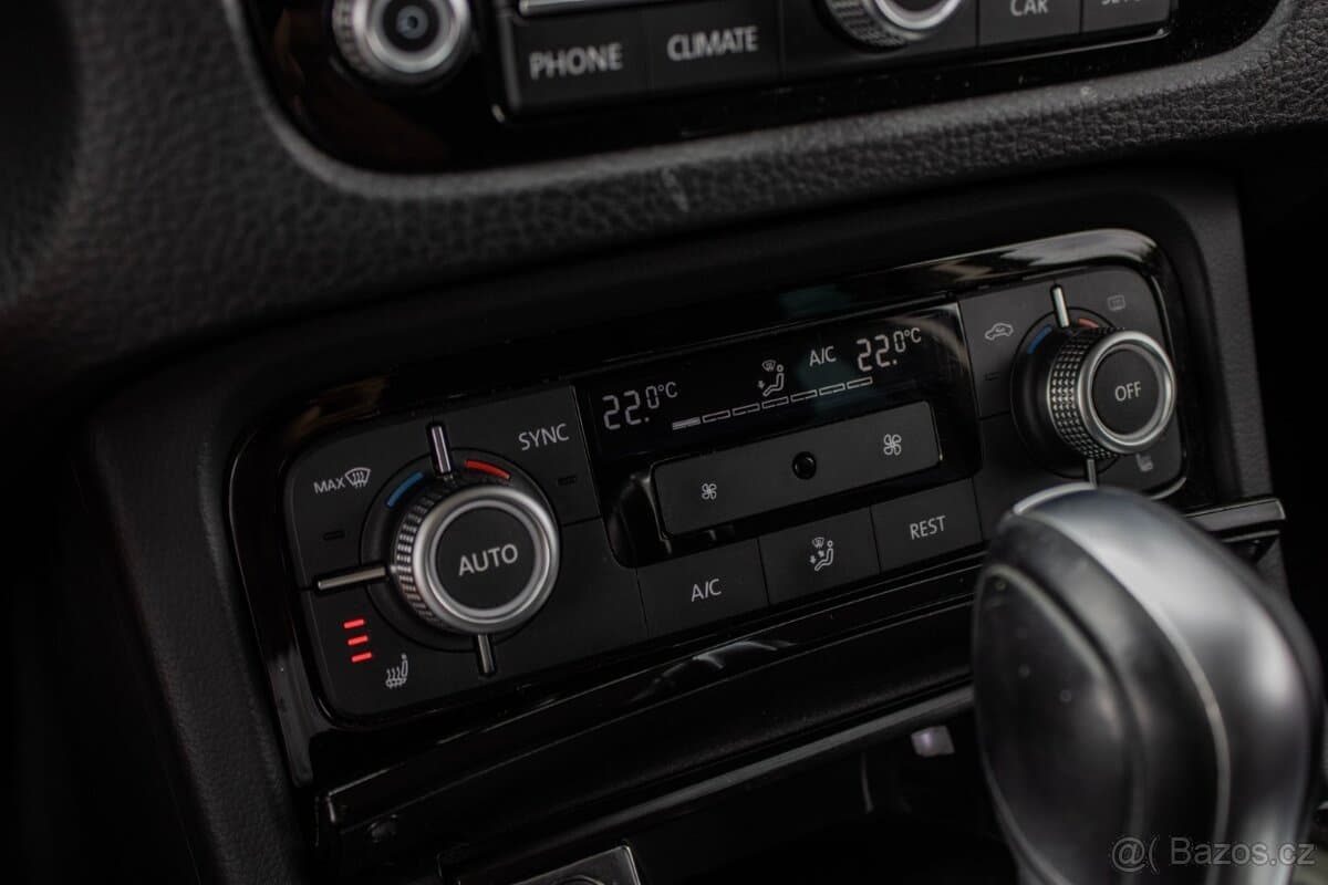 2016 Volkswagen TOUAREG - 17