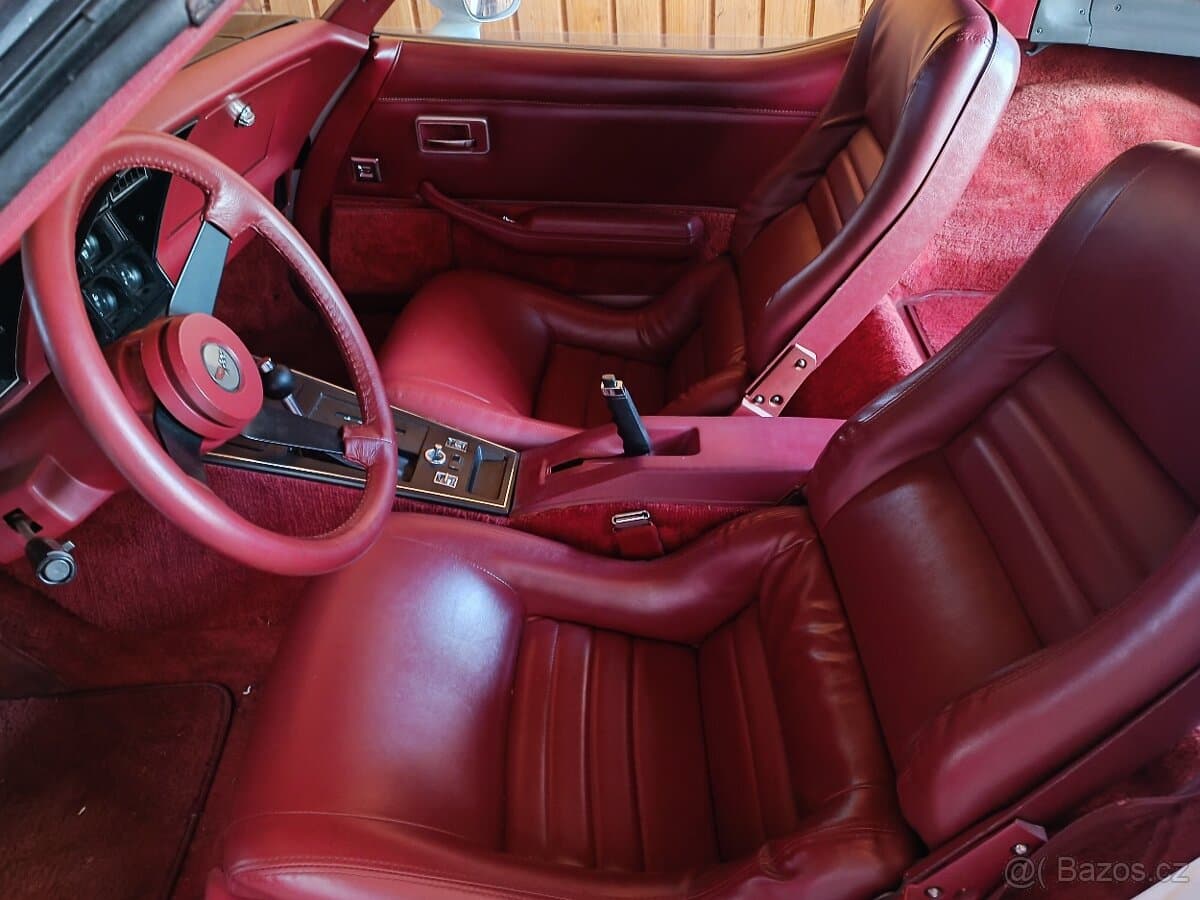 1982 Chevrolet CORVETTE - 17