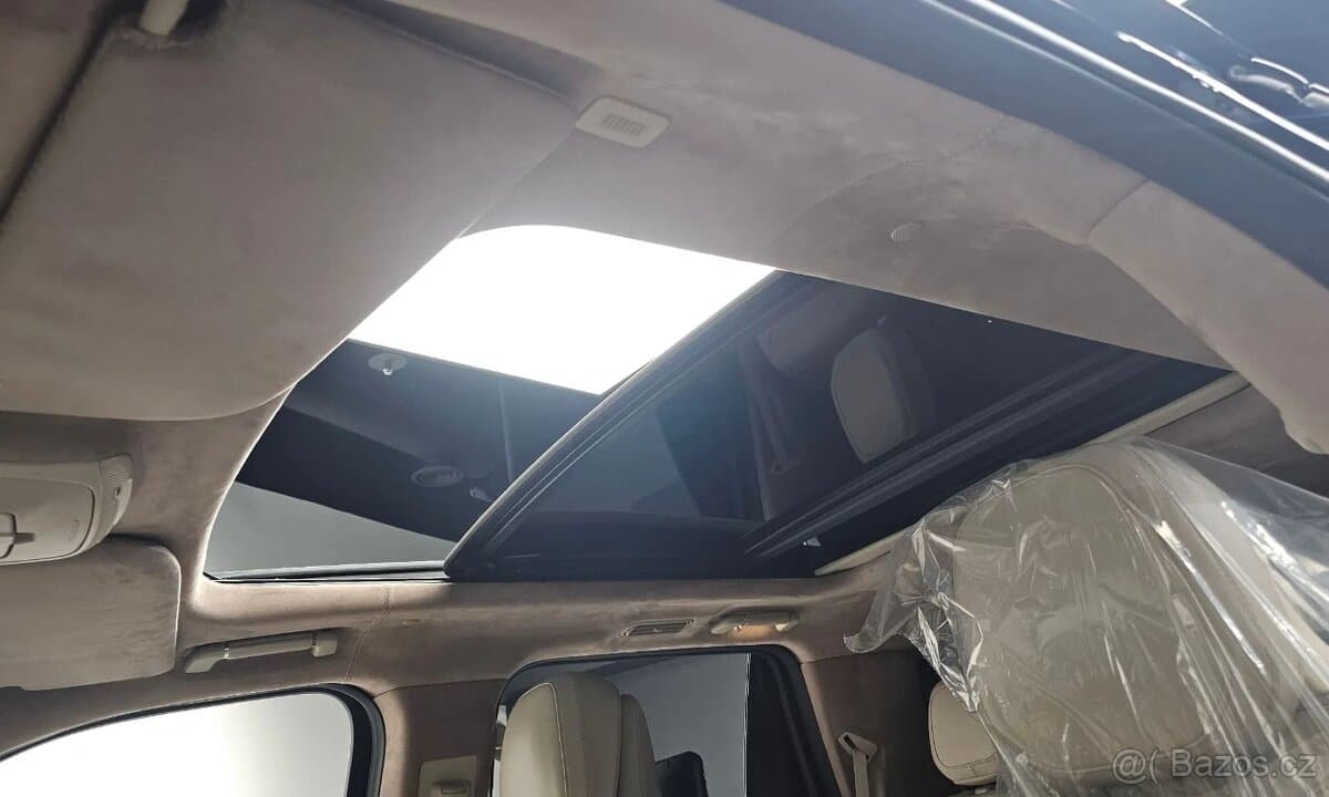 2021 Lincoln NAVIGATOR - 17