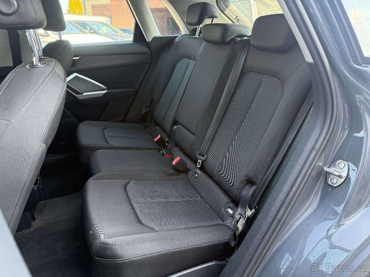 2019 Audi Q3 - 17