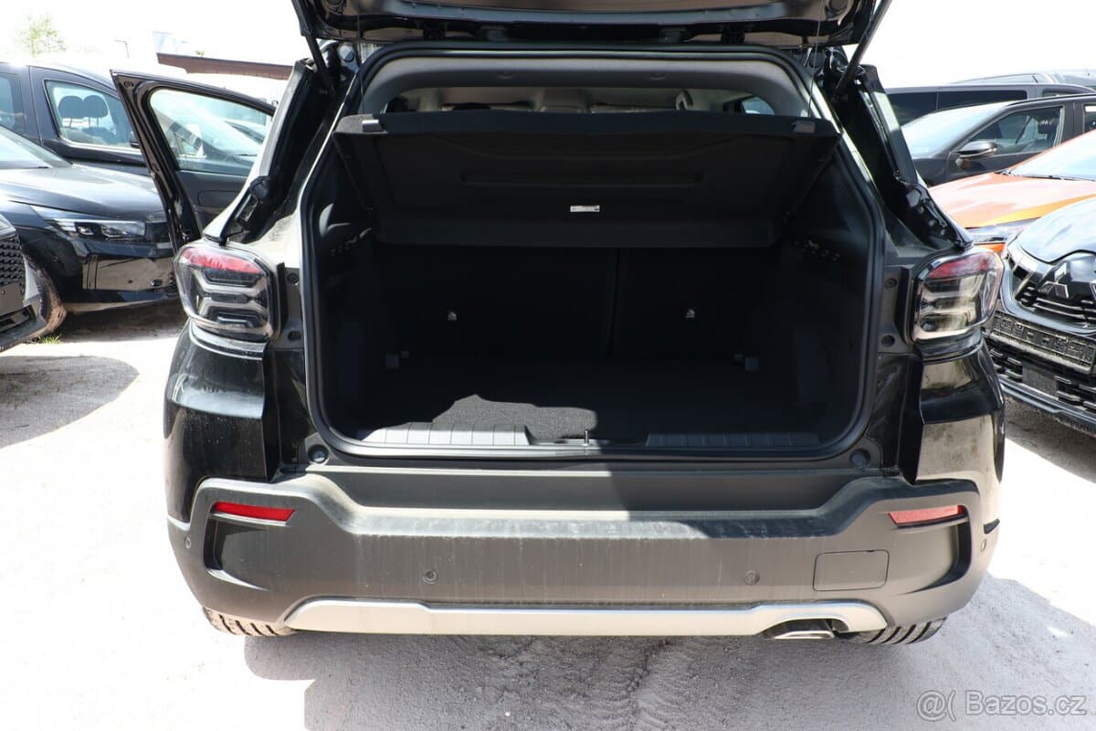 2025 Jeep AVENGER - 17