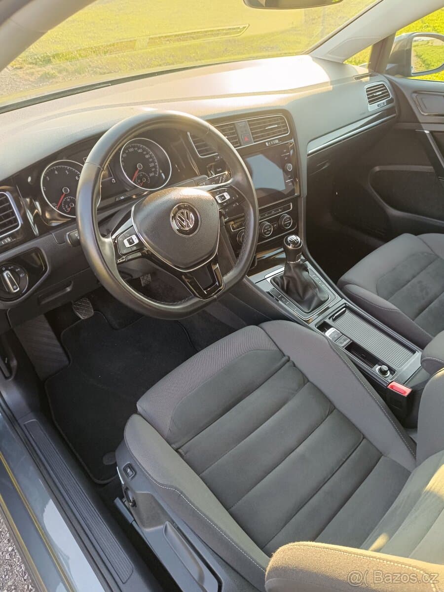 2020 Volkswagen GOLF - 17