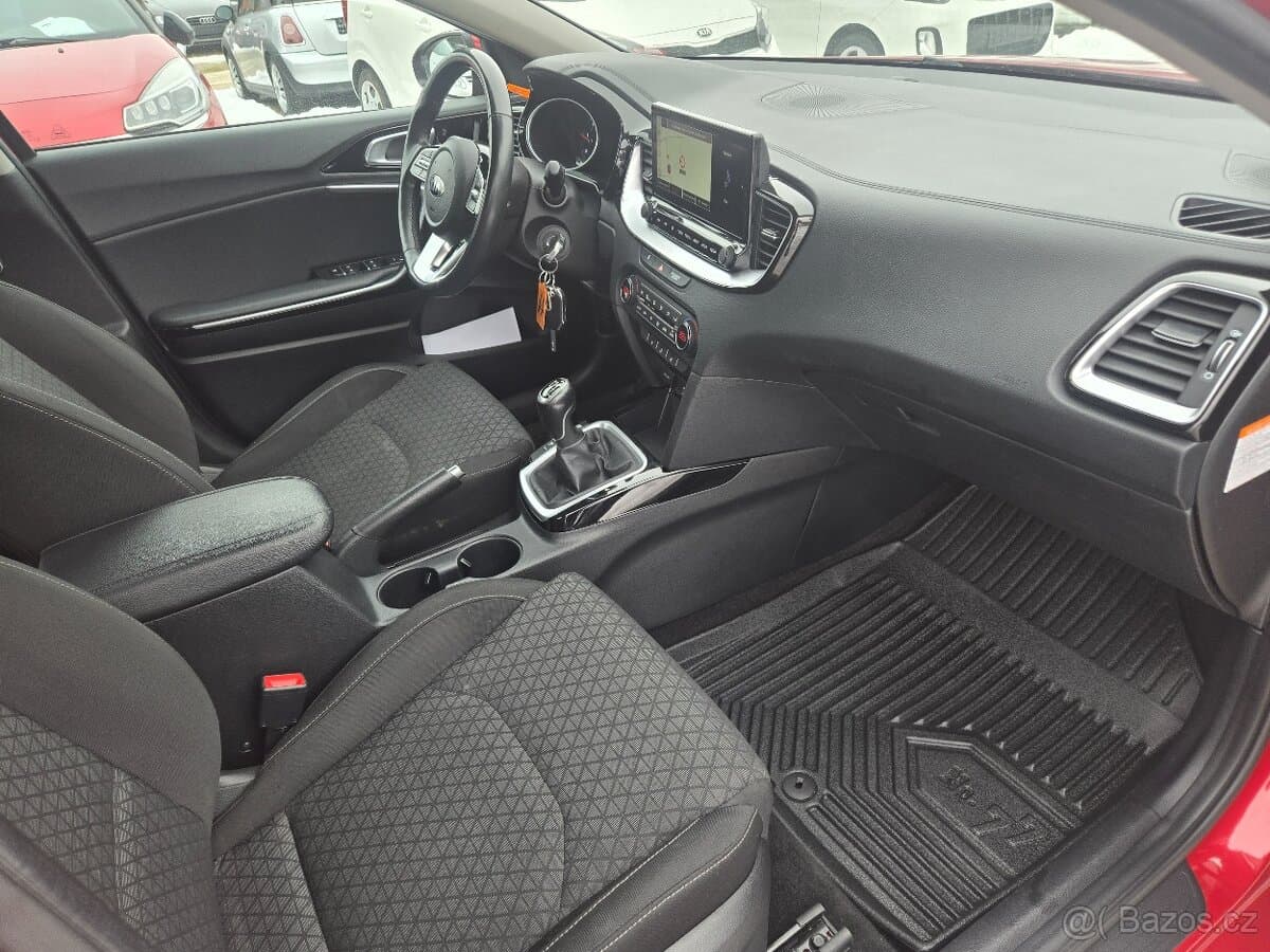 2021 Kia PROCEED - 17