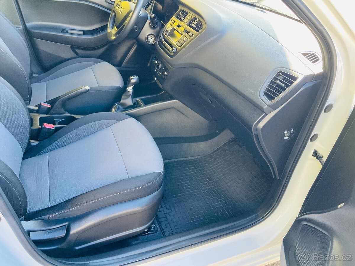 2019 Hyundai i20 - 17