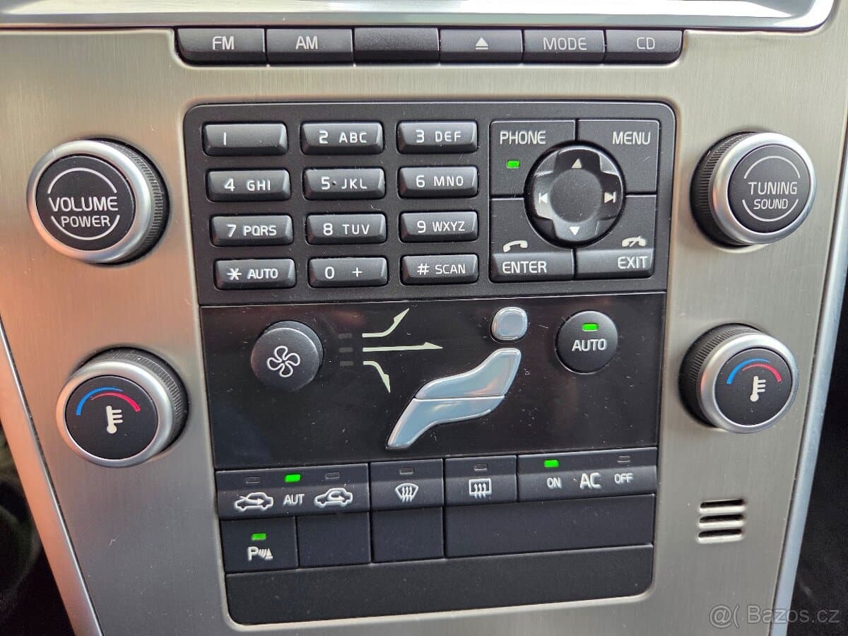 2011 Volvo XC60 - 17