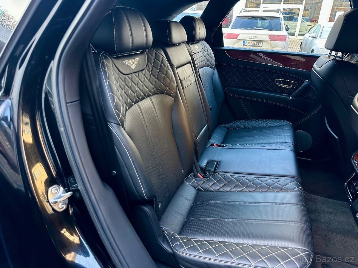 2018 Bentley BENTAYGA - 17