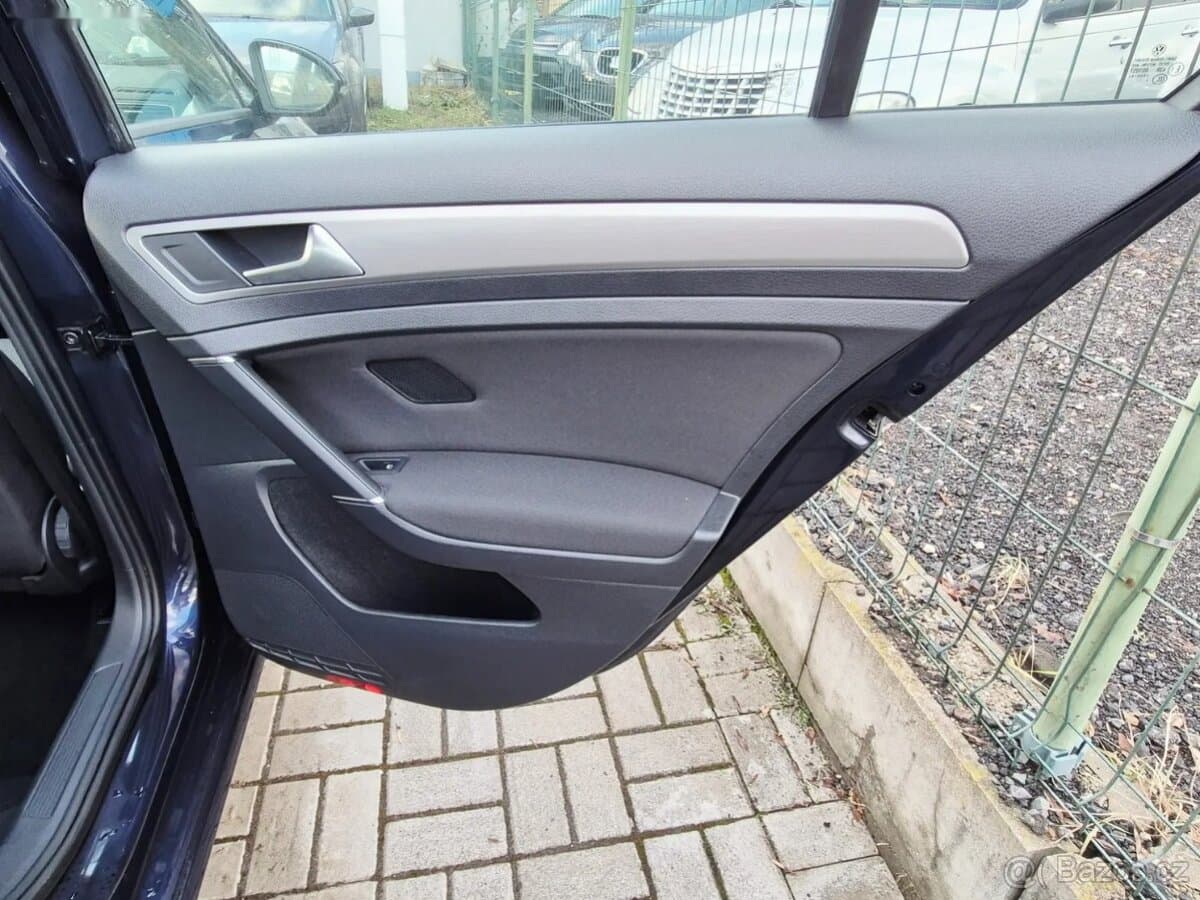 2014 Volkswagen GOLF - 17