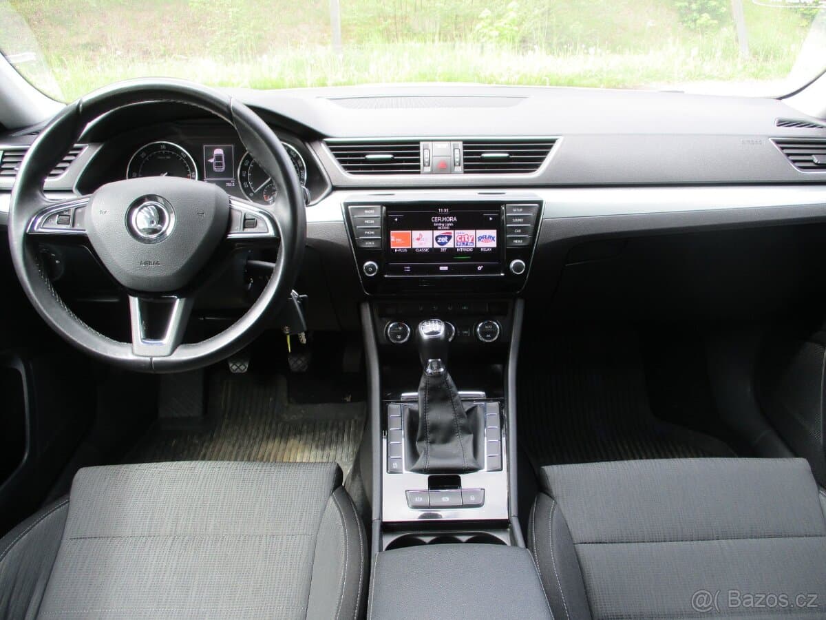 2017 Škoda SUPERB - 17