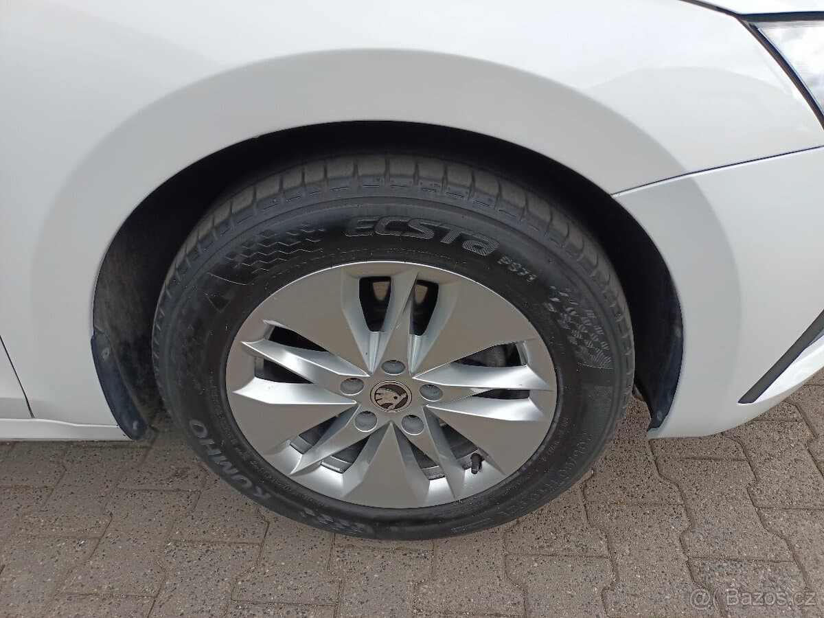 2022 Škoda OCTAVIA - 17