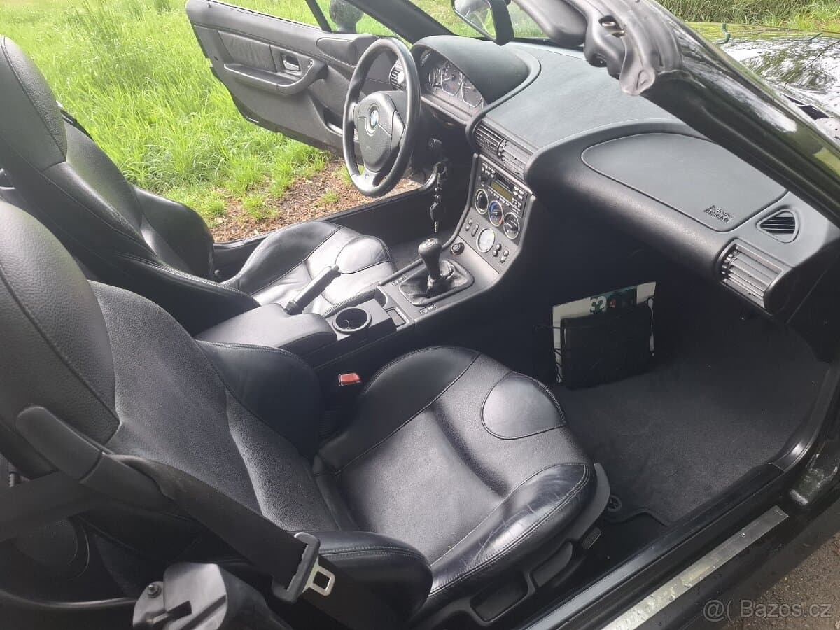 2001 BMW Z3 - 17