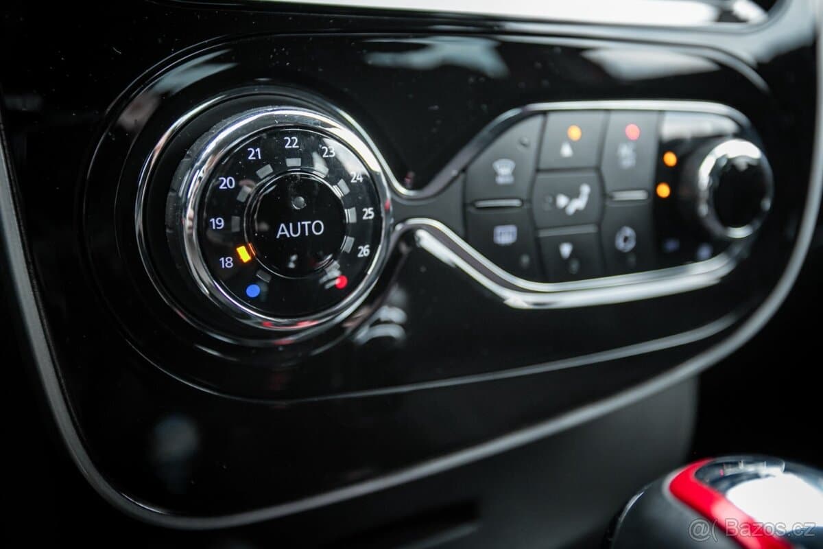 2014 Renault CLIO - 17