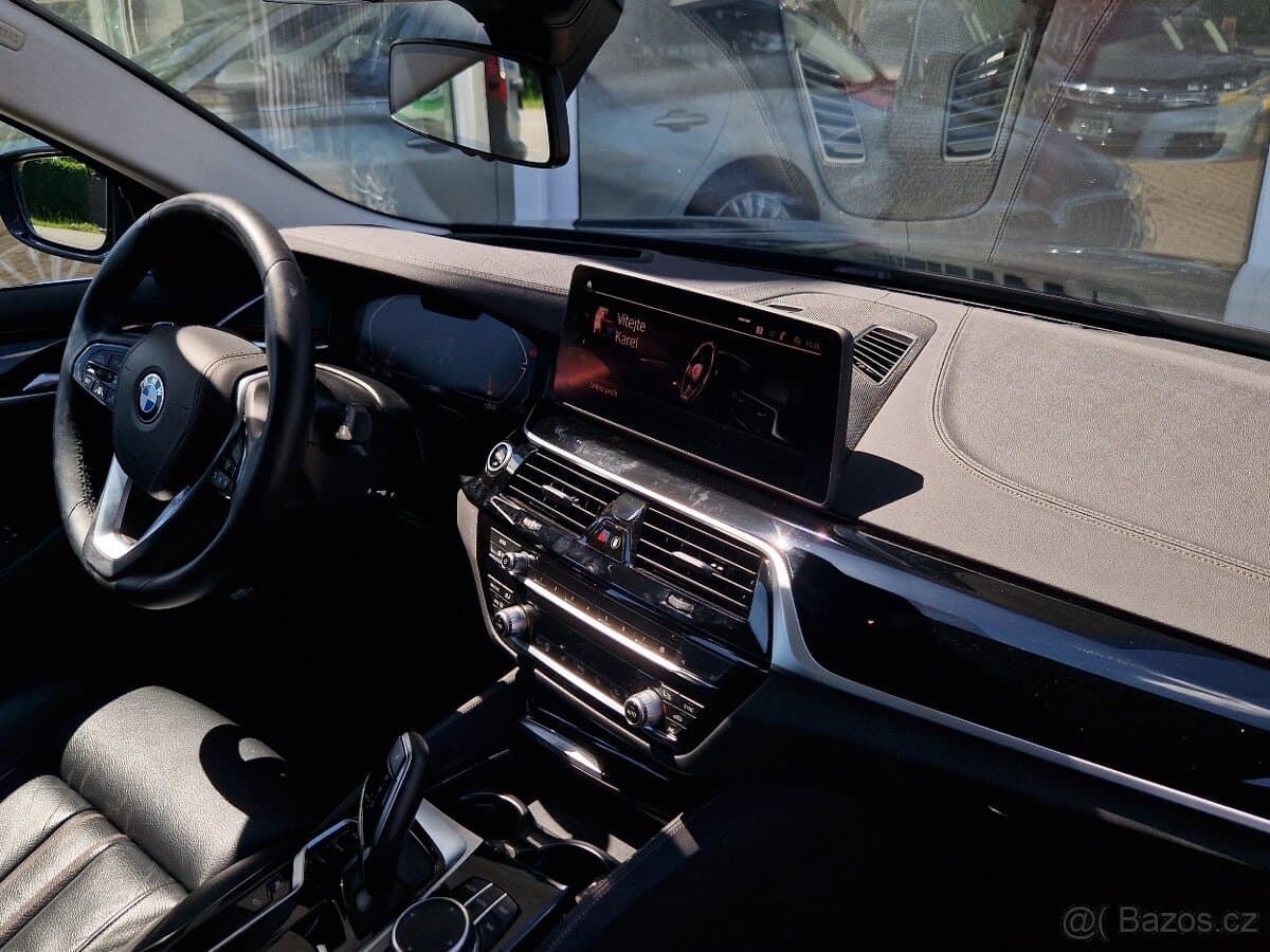 2023 BMW 5-SERIES - 17