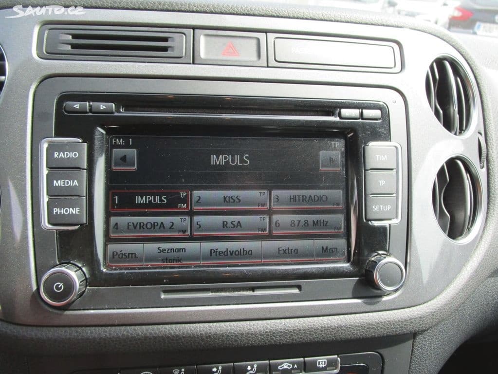 2012 Volkswagen TIGUAN - 17