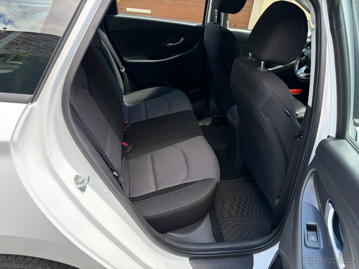 2021 Hyundai i30 - 17