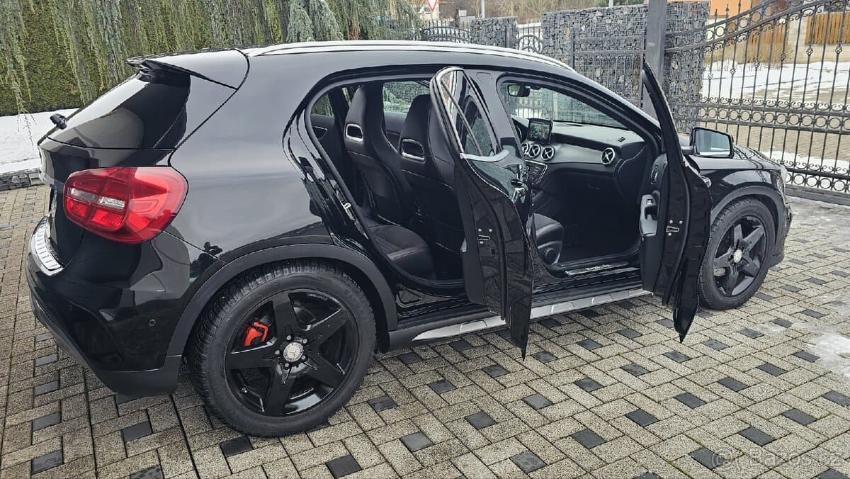 2017 Mercedes-Benz GLA - 17