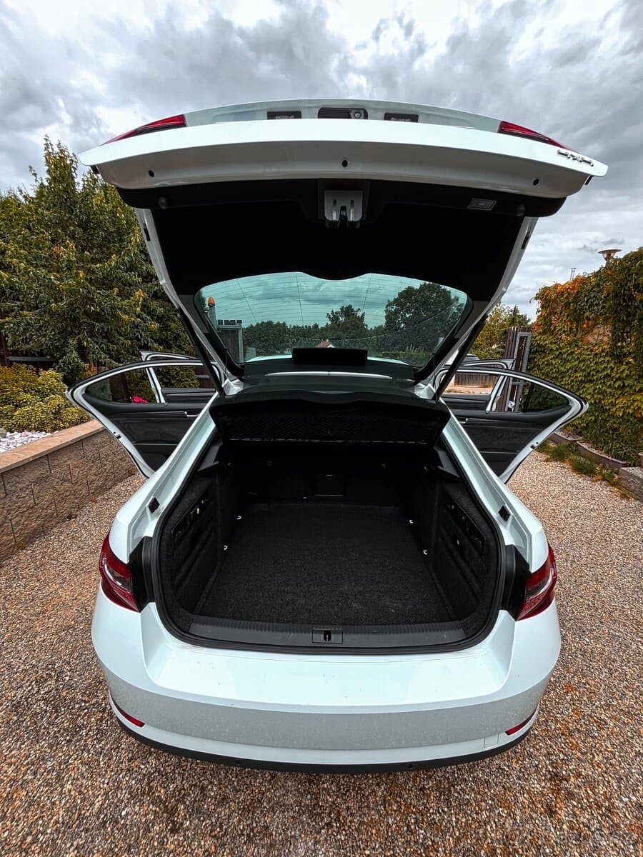 Škoda SUPERB - 17