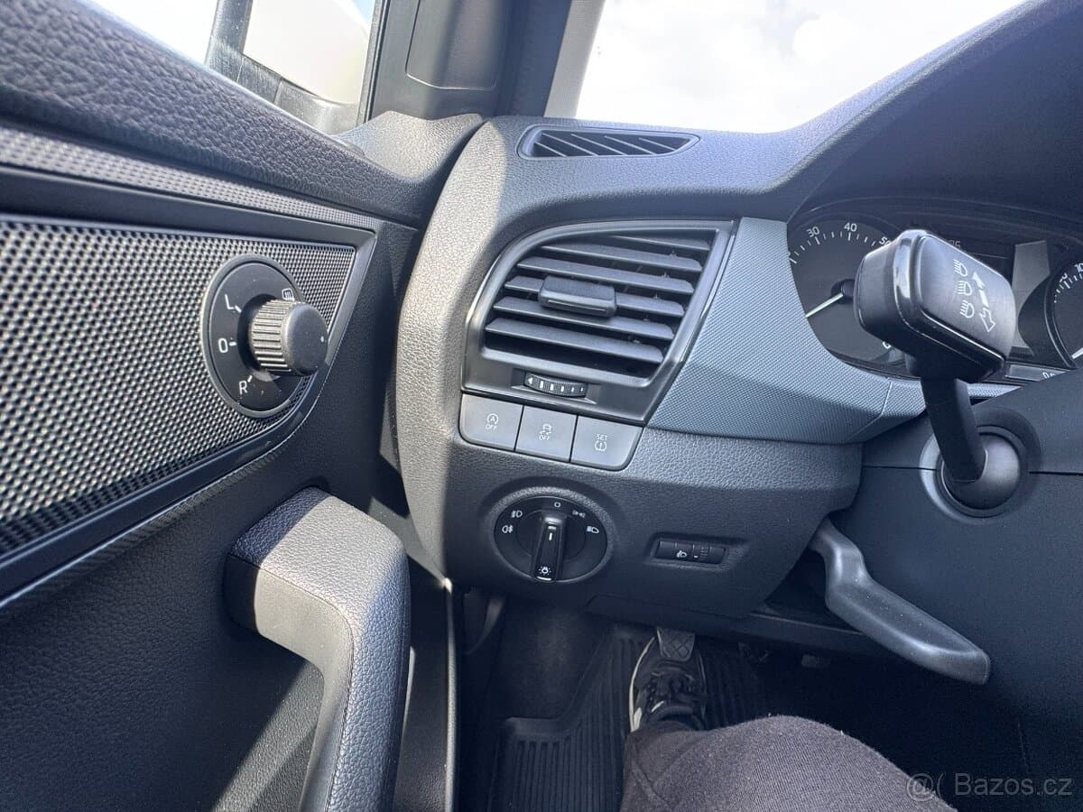 2018 Škoda FABIA - 17