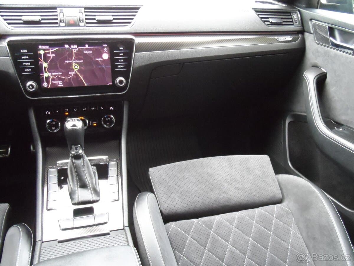 2021 Škoda SUPERB - 17