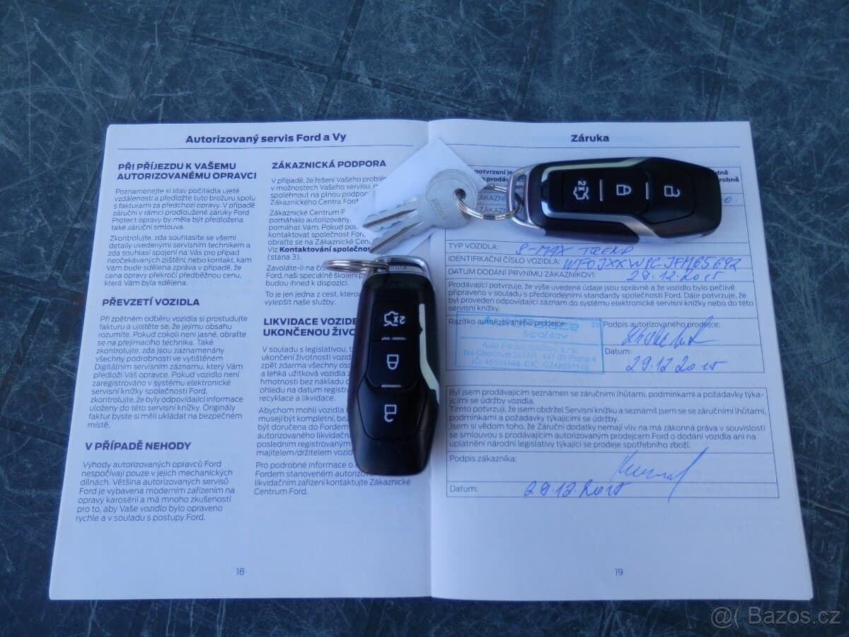 2015 Ford S-MAX - 17