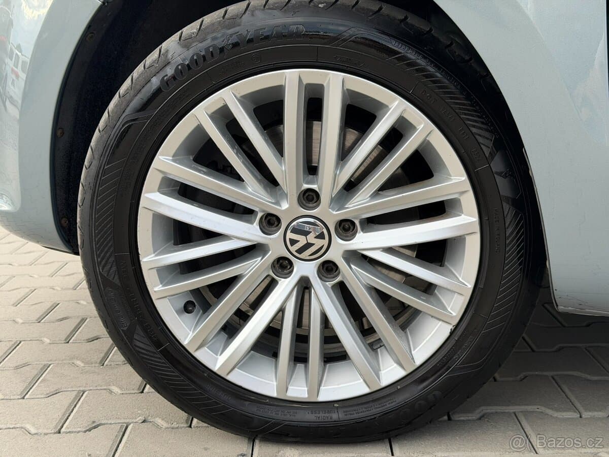 2015 Volkswagen SHARAN - 17