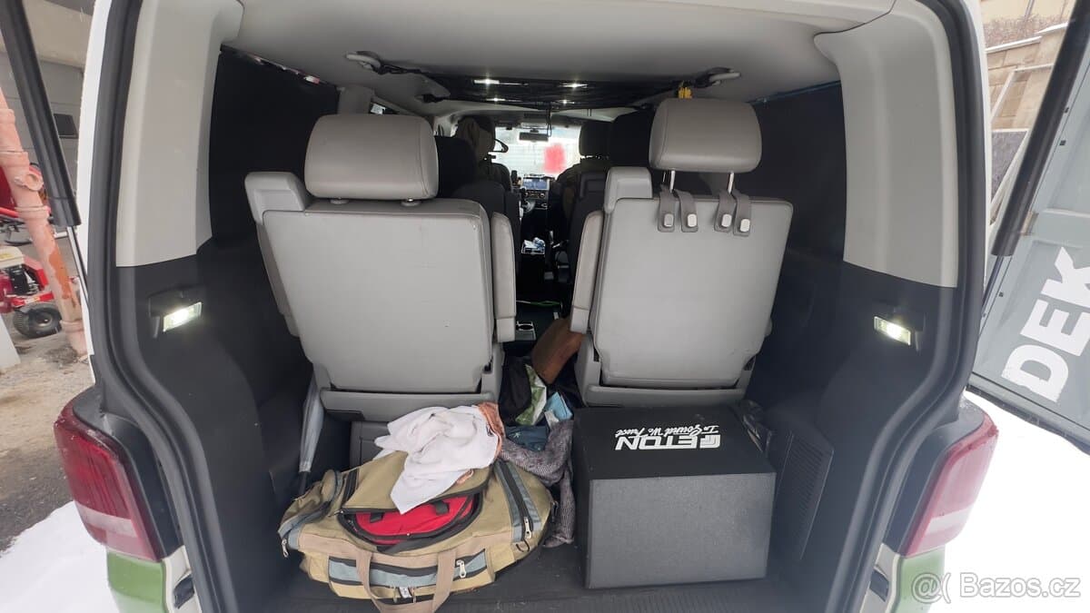 2014 Volkswagen MULTIVAN - 17