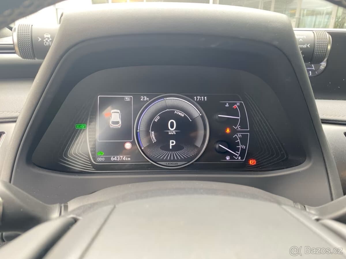 2019 Lexus UX - 17
