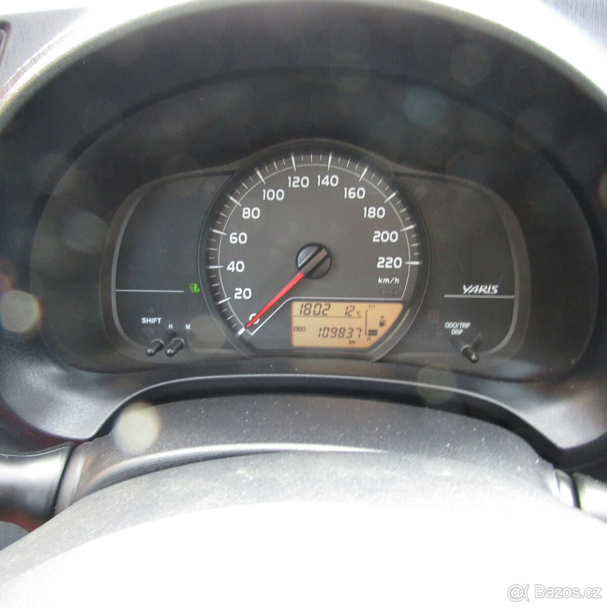 2012 Toyota YARIS - 17