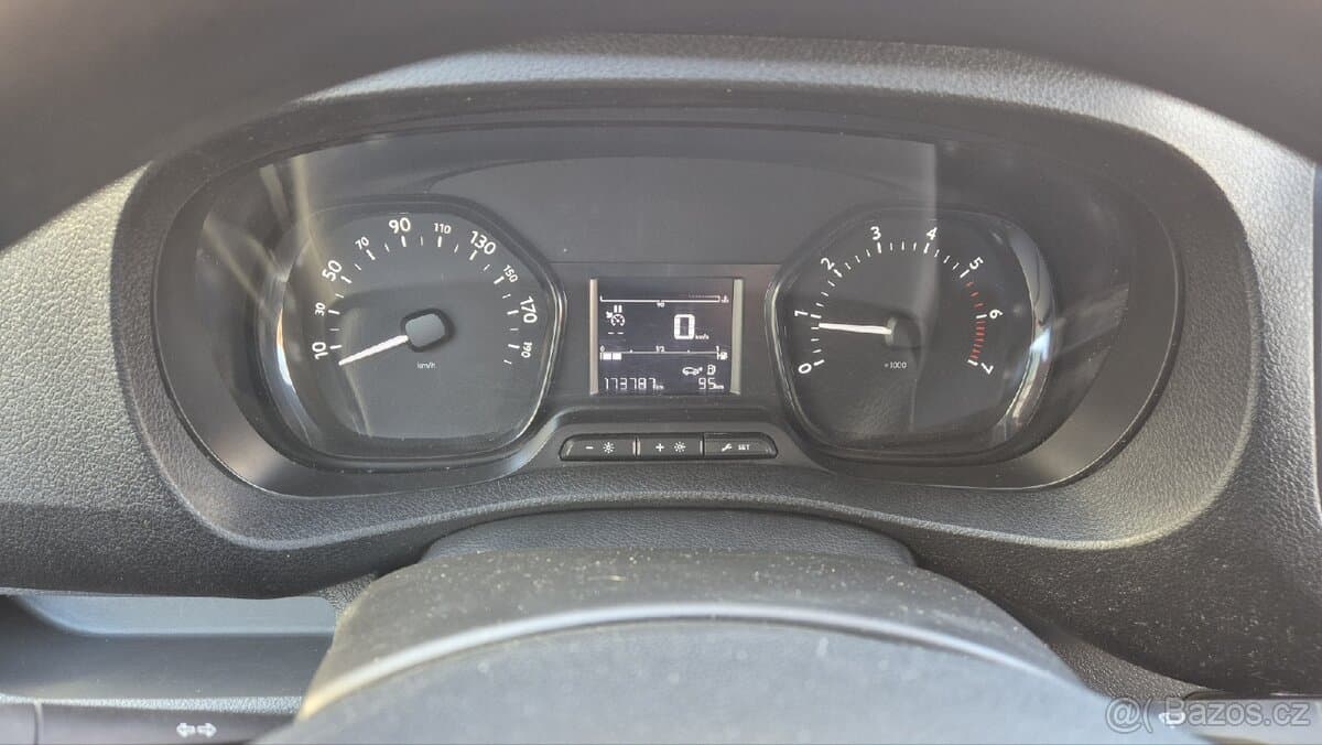 2019 Peugeot EXPERT - 17