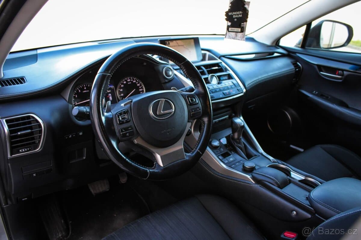 2016 Lexus NX - 17