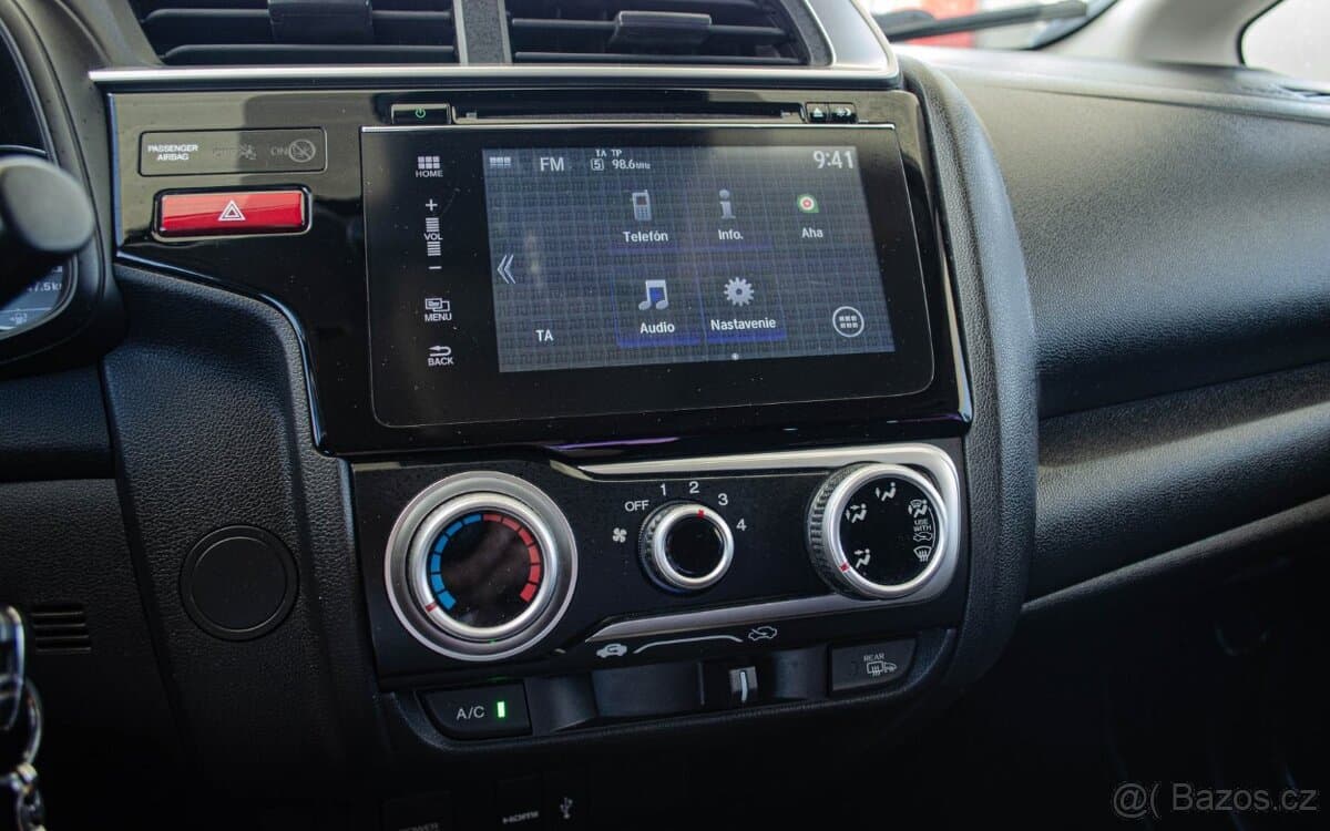 2016 Honda JAZZ - 17