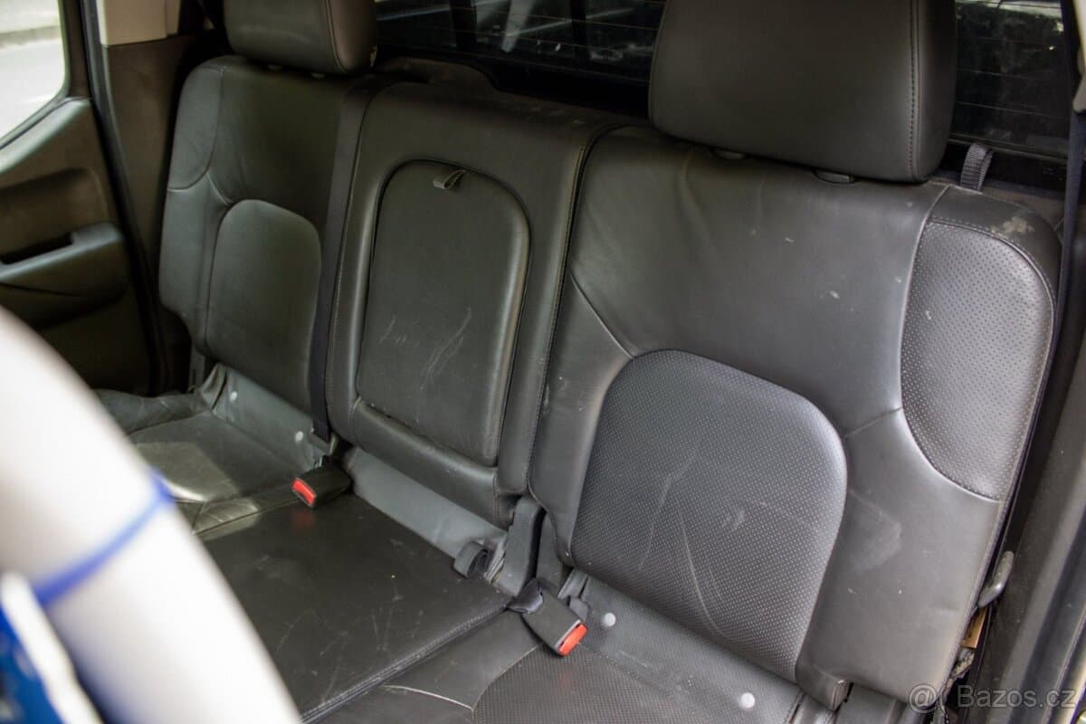 2009 Nissan NAVARA - 17