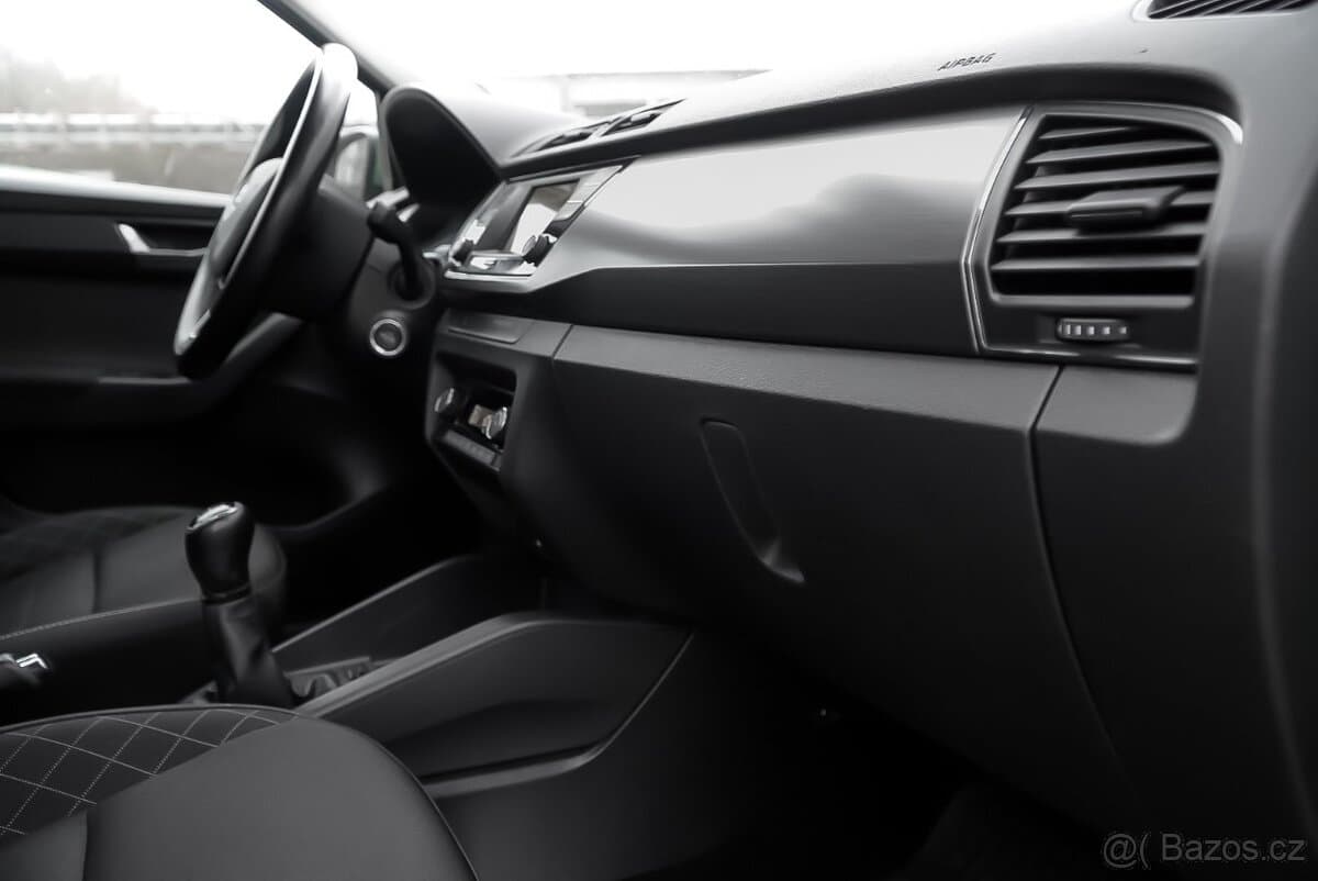 2016 Škoda FABIA - 17