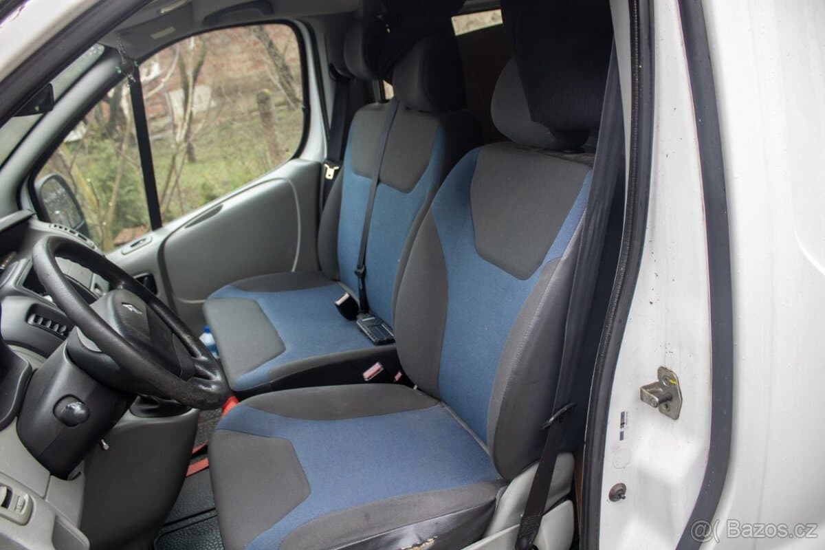 2012 Renault TRAFIC - 17