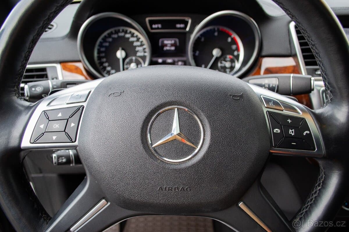 2013 Mercedes-Benz GL - 17