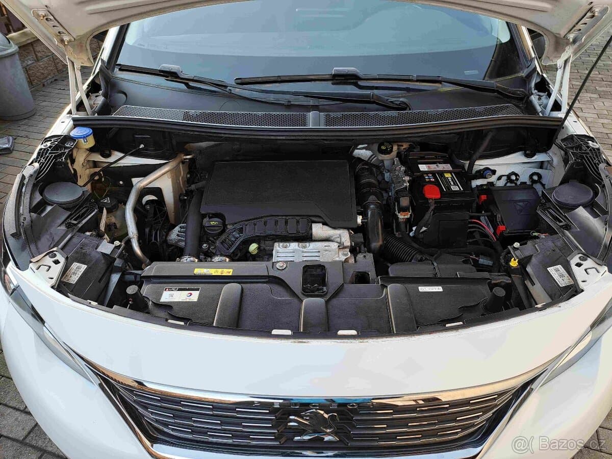 2020 Peugeot 5008 - 17
