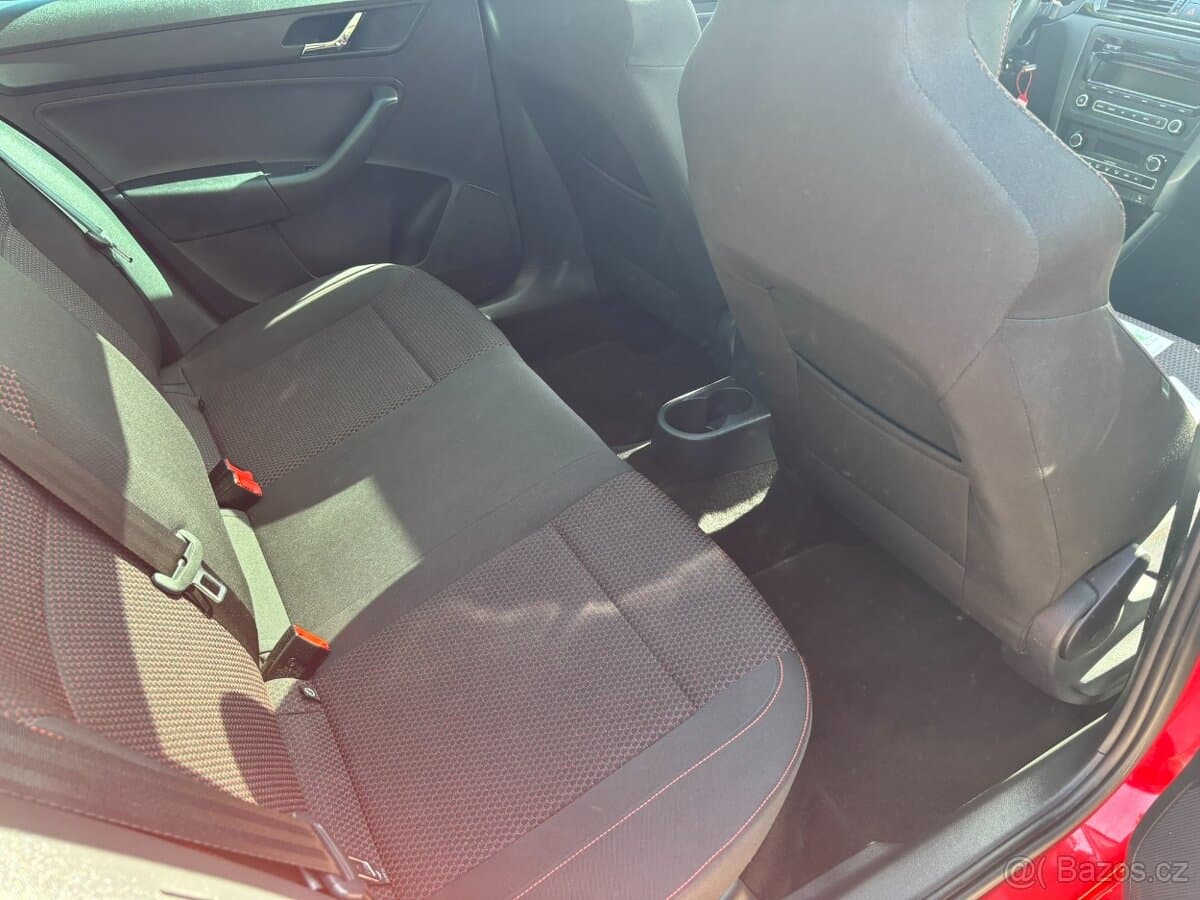 2015 Škoda RAPID - 17