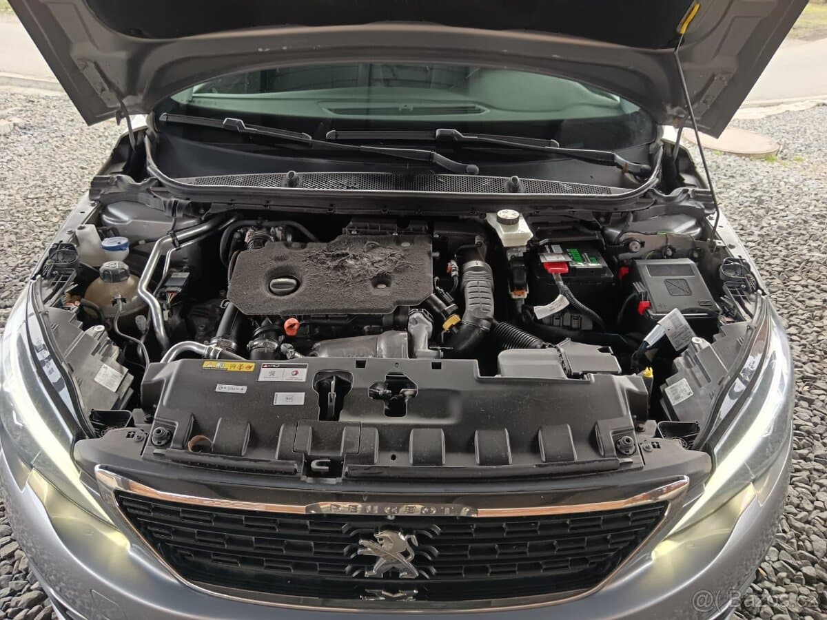 2019 Peugeot 308 - 17