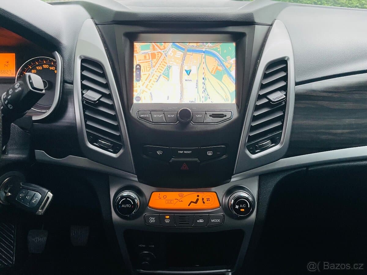 2017 SsangYong KORANDO - 17