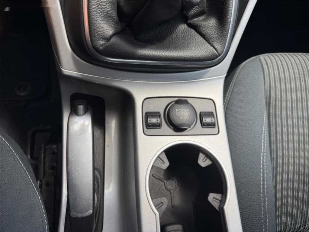 2011 Ford C-MAX - 17