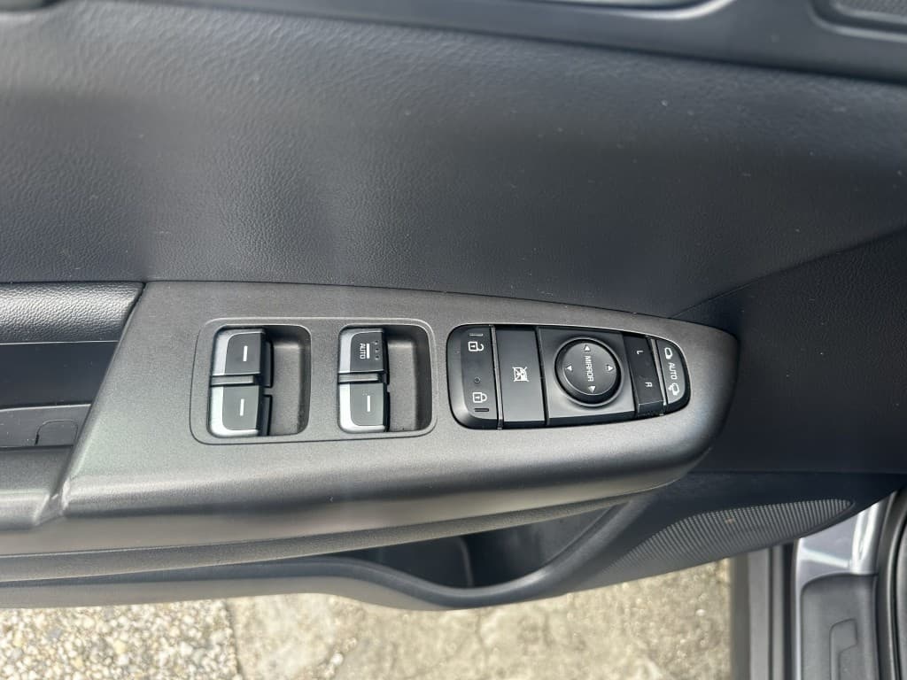 2018 Kia SPORTAGE - 17