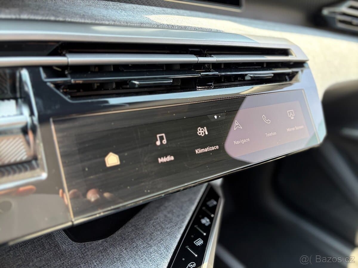 2025 Peugeot 3008 - 17