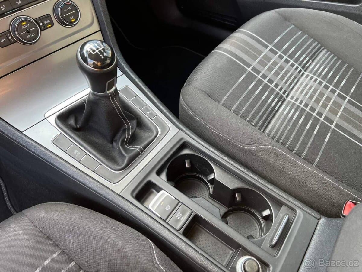 2016 Volkswagen GOLF - 17