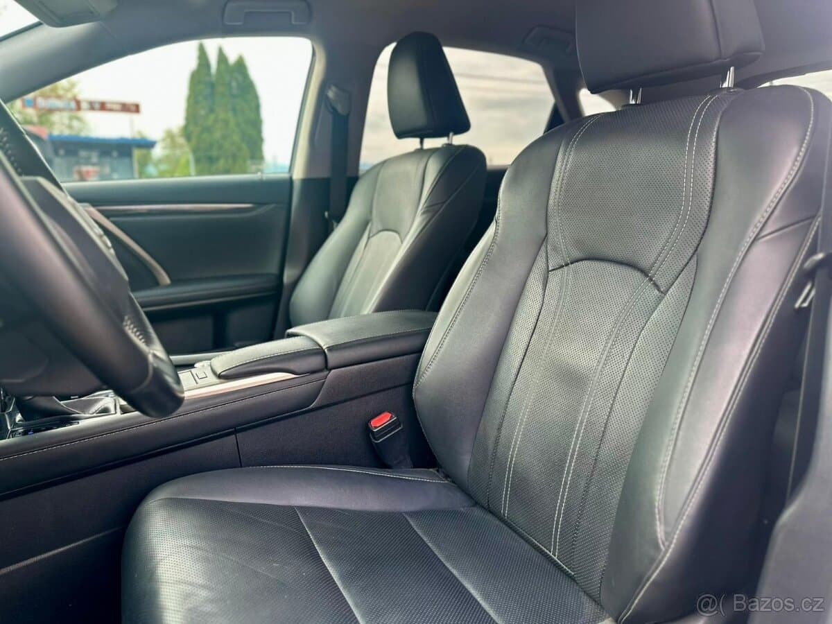 2022 Lexus RX - 17