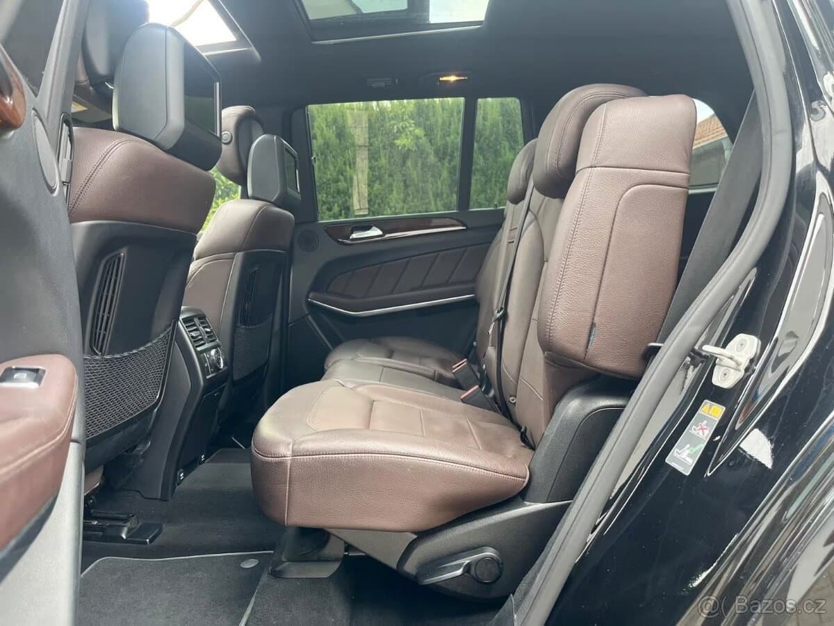 2015 Mercedes-Benz GL - 17