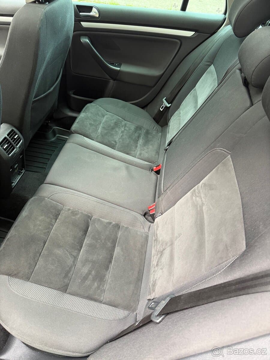 2012 Volkswagen GOLF - 17