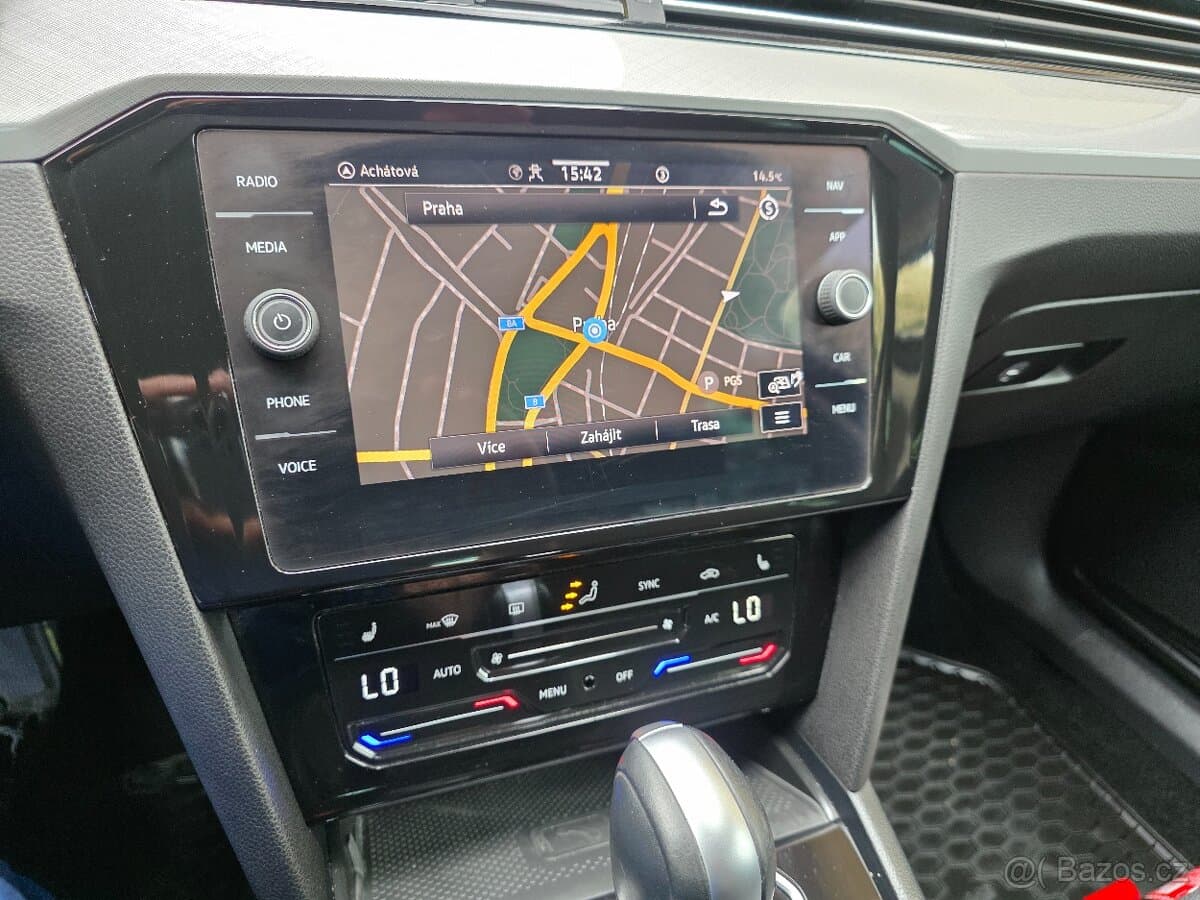 2023 Volkswagen PASSAT - 17