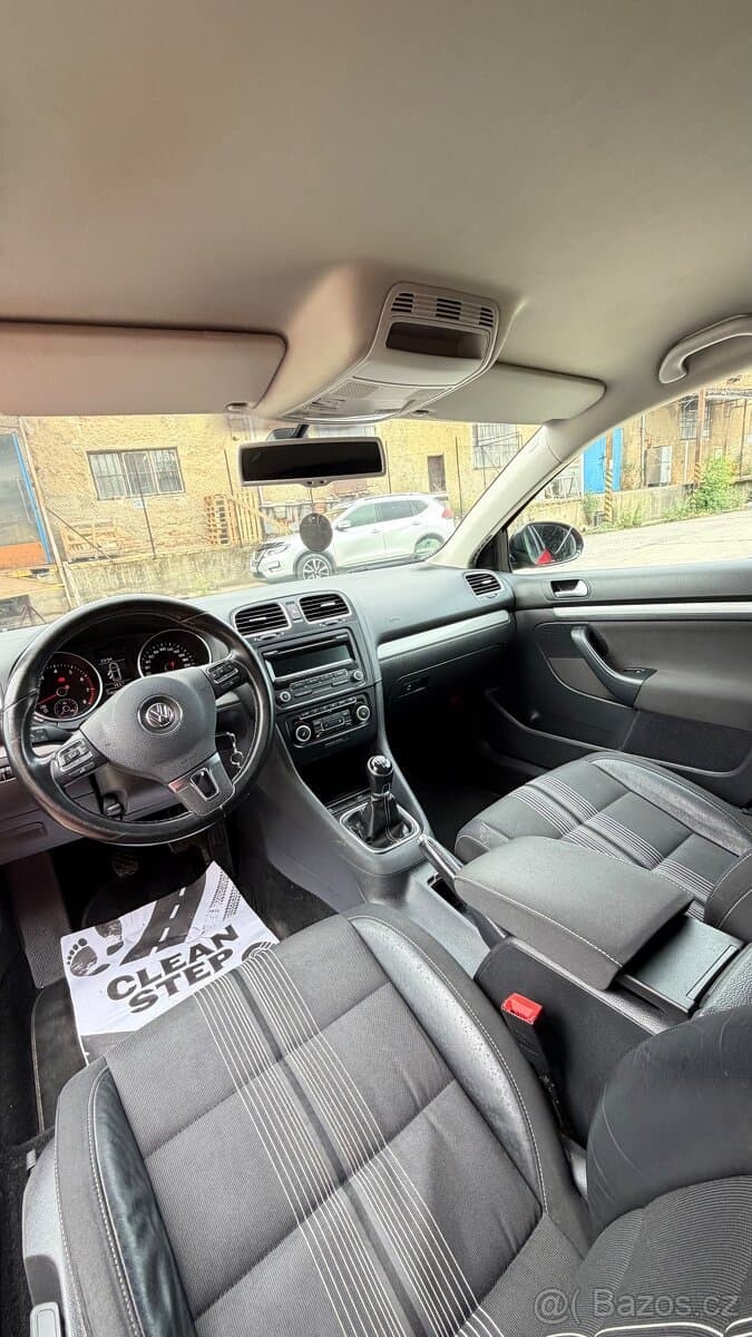 2013 Volkswagen GOLF - 17