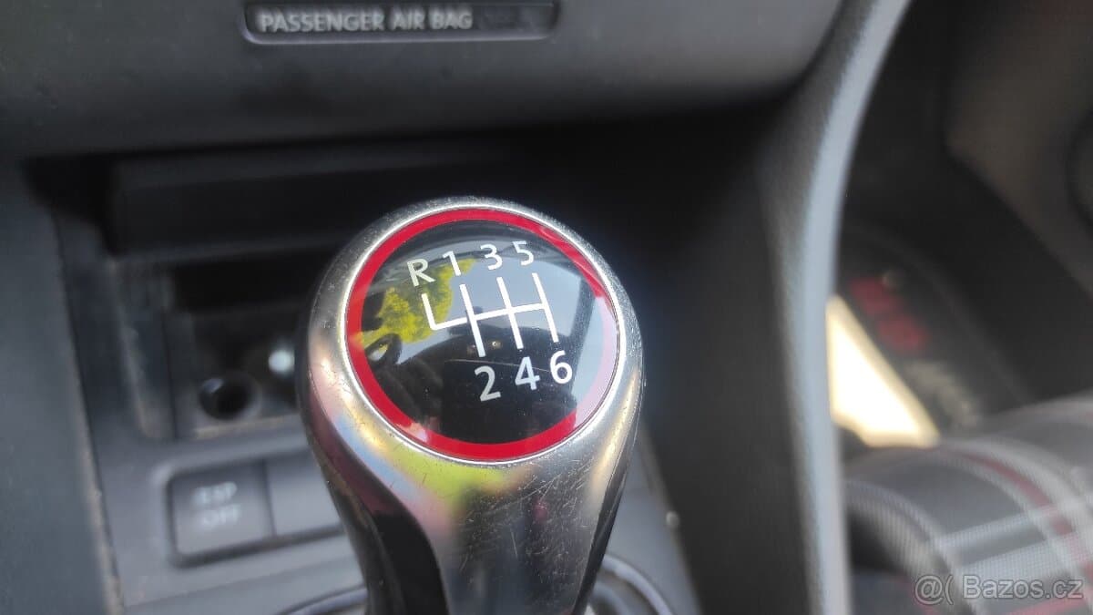 2009 Volkswagen GOLF - 17