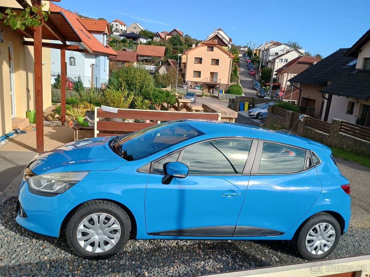 2015 Renault CLIO - 17