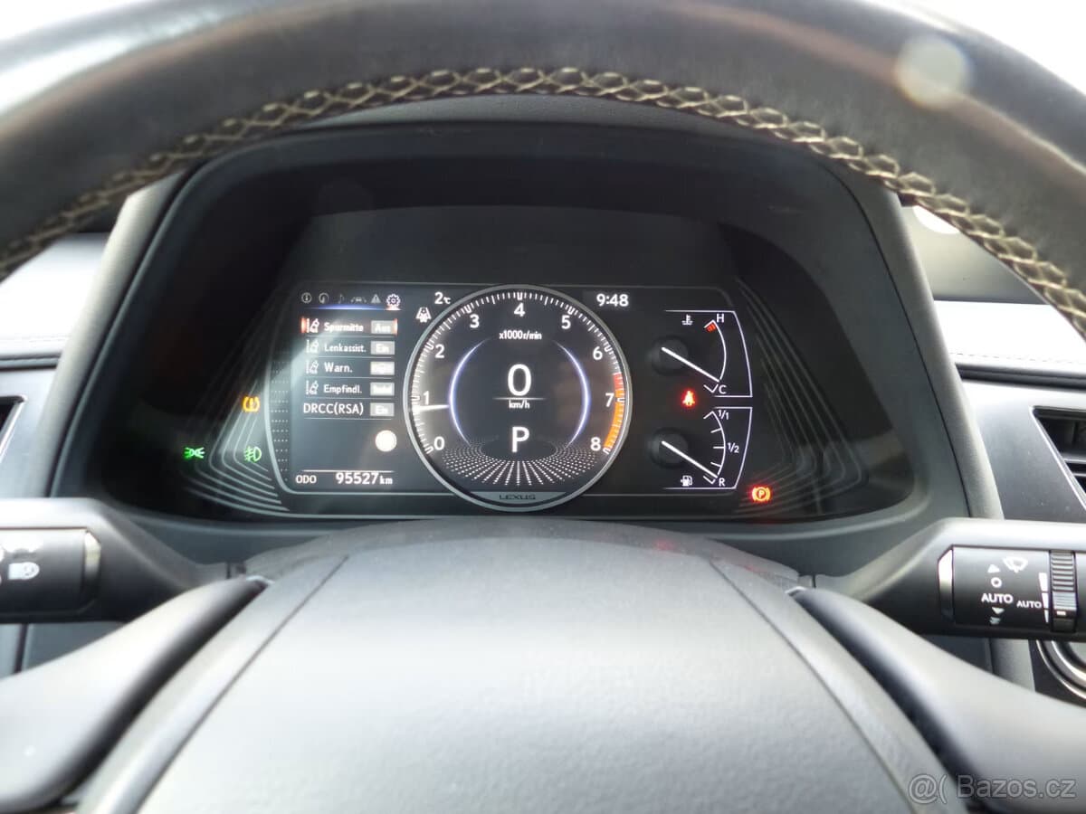 2019 Lexus UX - 17